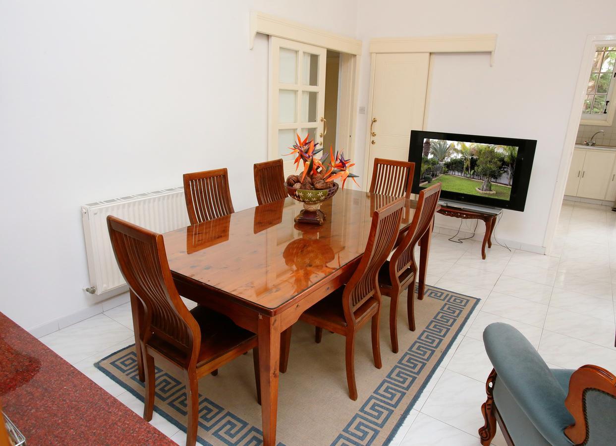 The White House Villa Larnaca Exterior photo